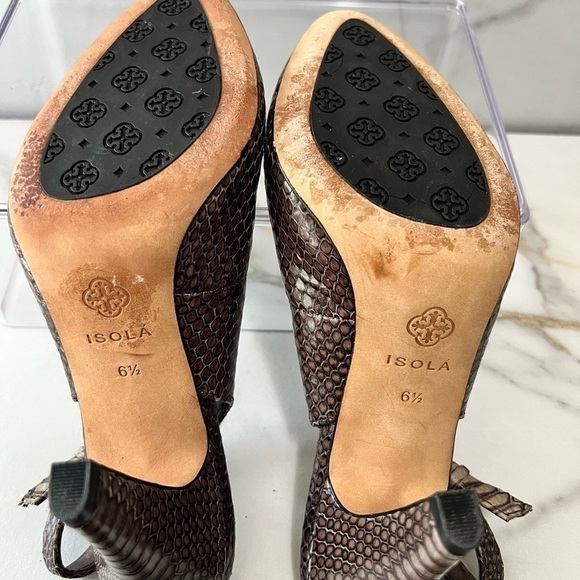 Isola brown (faux) snake skin sling back heal. Size 6.5. 3 inch heel. - Picture 3 of 4